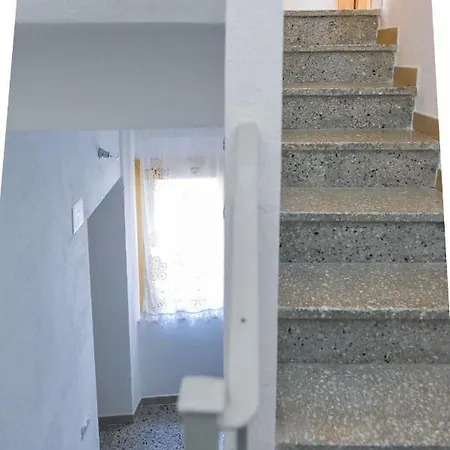 Casa Marta Iun Q1985 Nuoro (Sardinia)